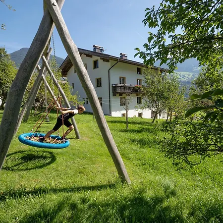Kornerhof Zillertal Lägenhet