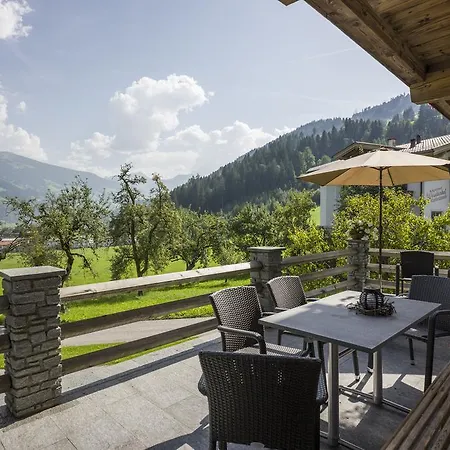 Kornerhof Zillertal شقة كالتنباش