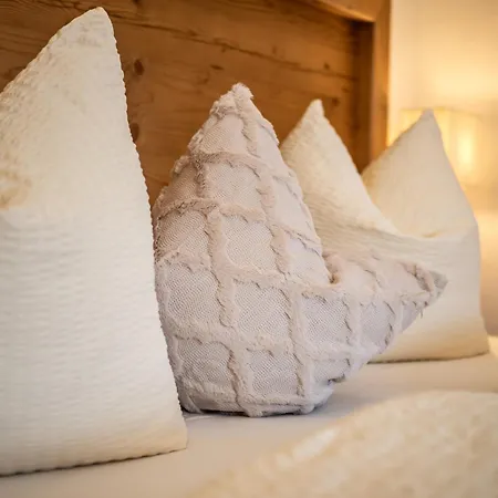 Kornerhof Zillertal 公寓 *