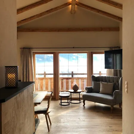 Kornerhof Zillertal 公寓 *