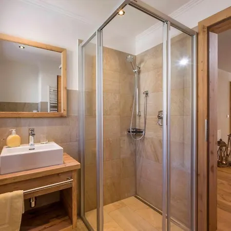 Kornerhof Zillertal 公寓 *